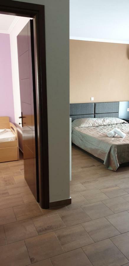 Melima Apartment Ierissos Bagian luar foto