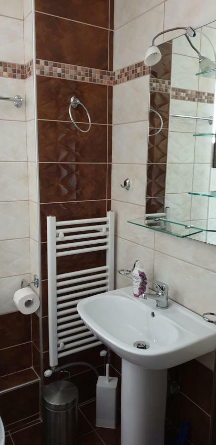 Melima Apartment Ierissos Bagian luar foto